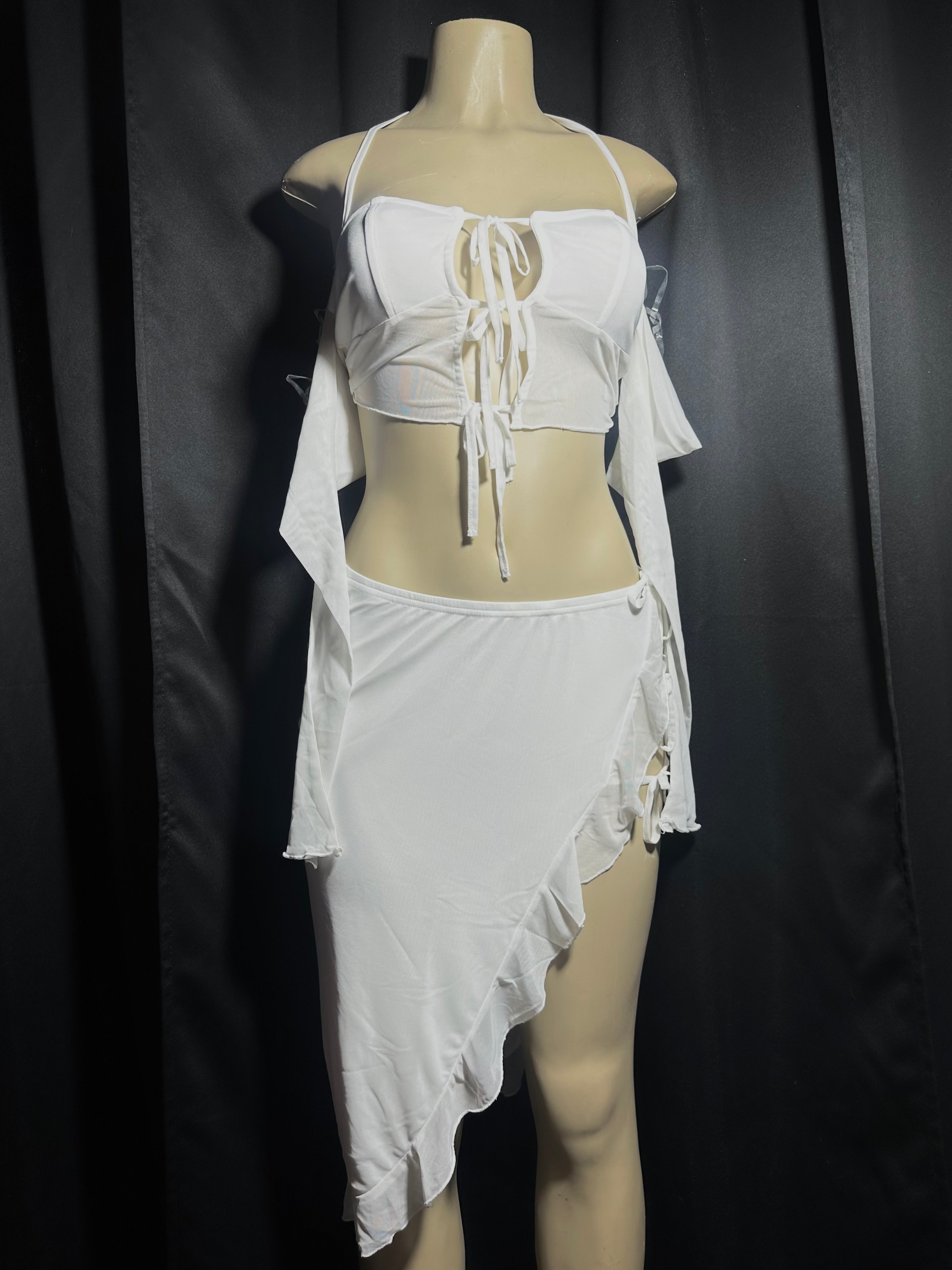 white cutesi skirt
